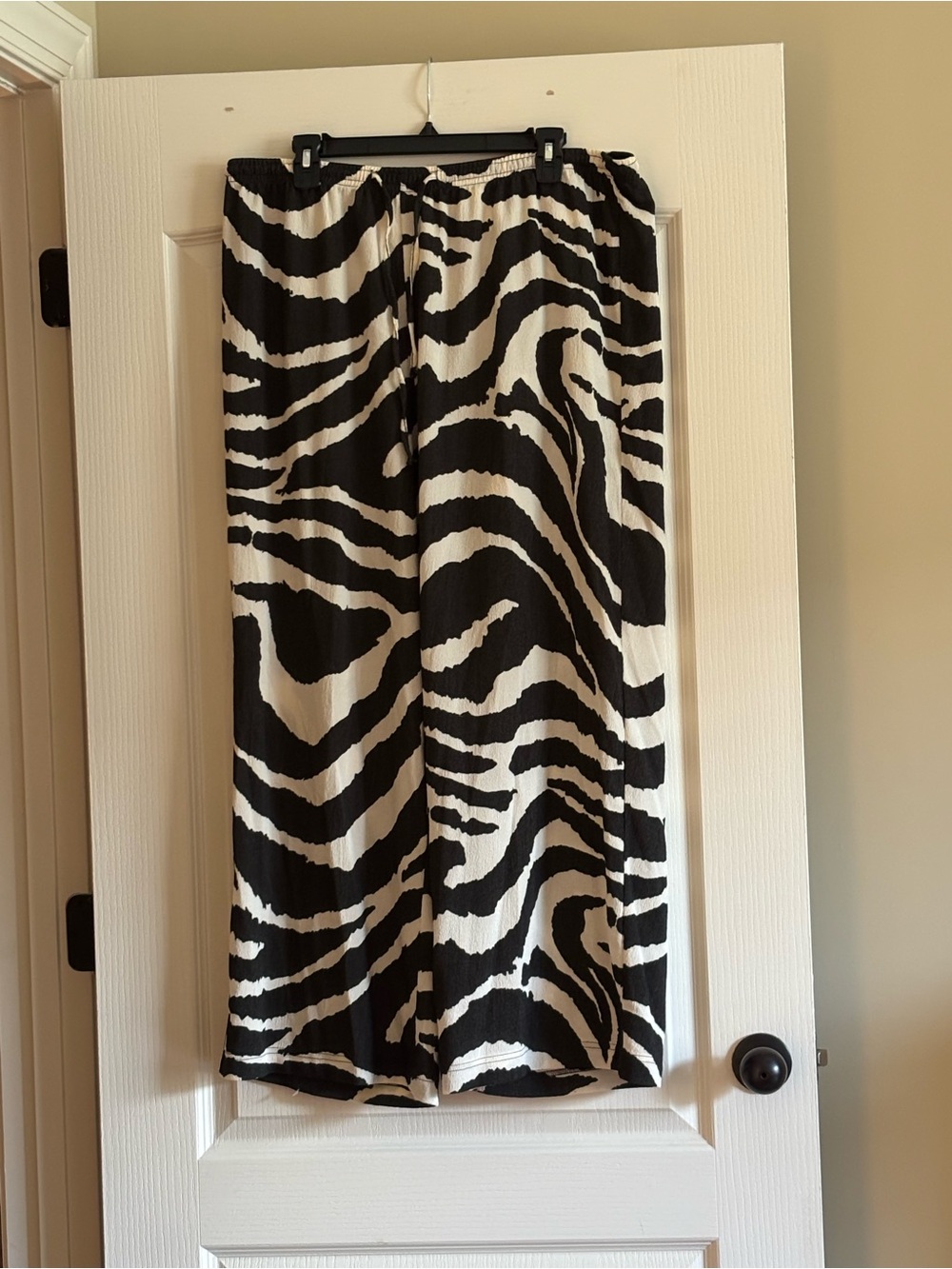 Women's Black and White Zebra Print wide leg pant